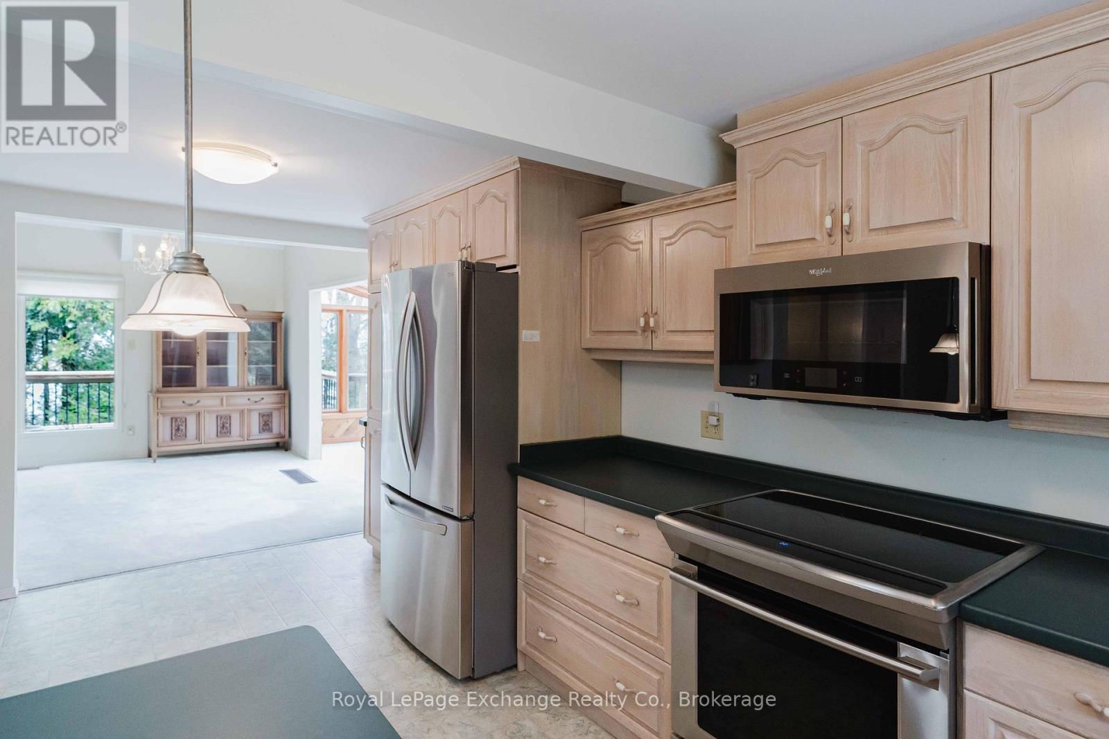 201 Miramichi Bay Road S, Saugeen Shores, Ontario  N0H 2C6 - Photo 14 - X13071620