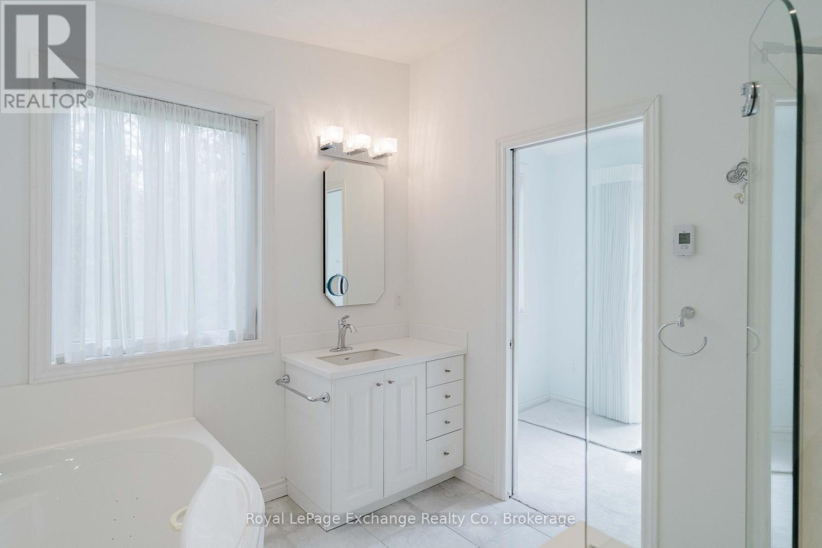 201 Miramichi Bay Road S, Saugeen Shores, Ontario  N0H 2C6 - Photo 32 - X13071620