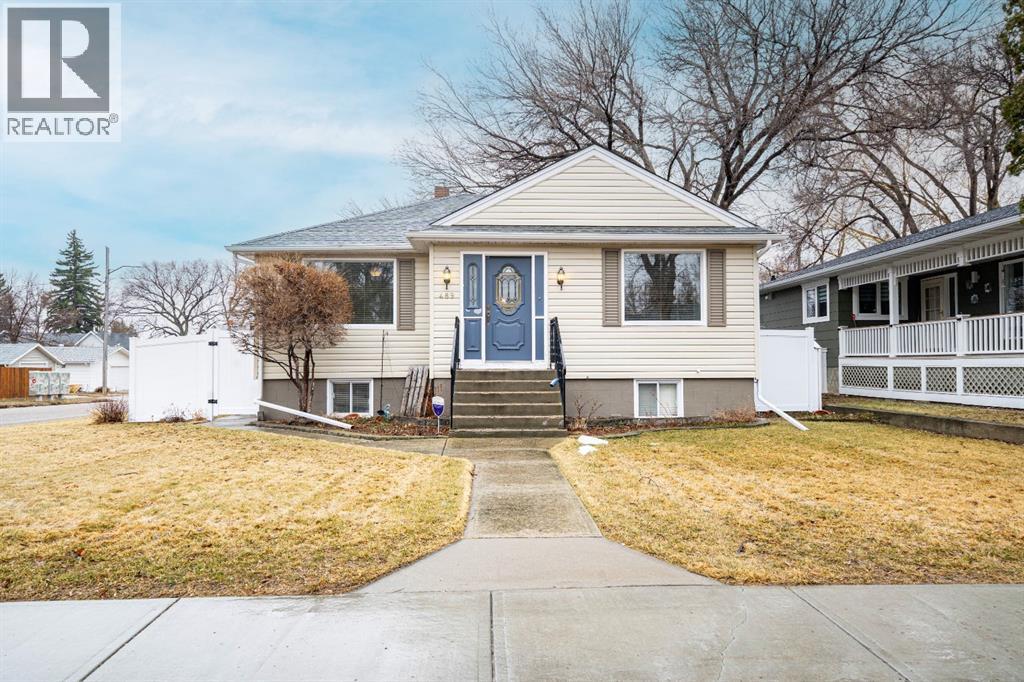489 10 Street SE, Medicine Hat, Alberta