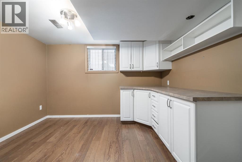489 10 Street Se, Medicine Hat, Alberta  T1A 1R2 - Photo 18 - A2297947