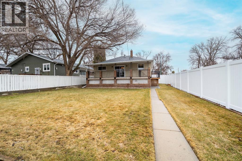 489 10 Street Se, Medicine Hat, Alberta  T1A 1R2 - Photo 31 - A2297947