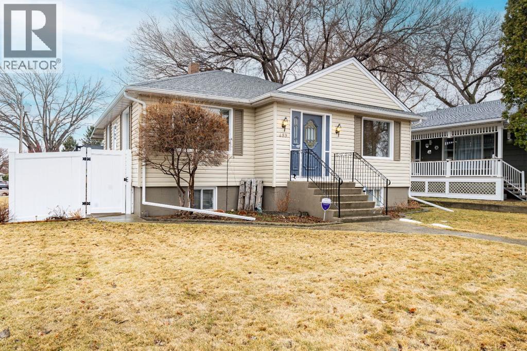 489 10 Street Se, Medicine Hat, Alberta  T1A 1R2 - Photo 38 - A2297947