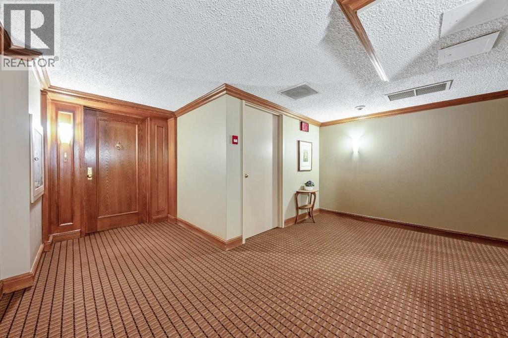 720, 728 13 Avenue SW, Calgary, Alberta  T2R 0K9 - Photo 3 - A2305366