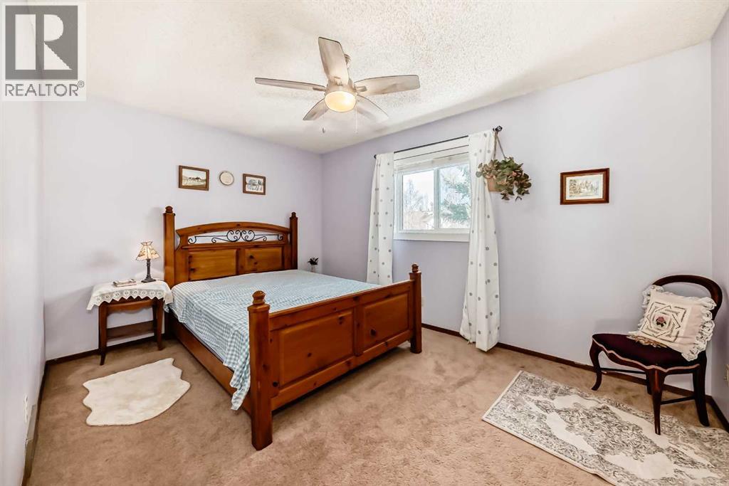 216 Hawkwood Boulevard Nw, Calgary, Alberta  T3G 3E8 - Photo 20 - A2307221