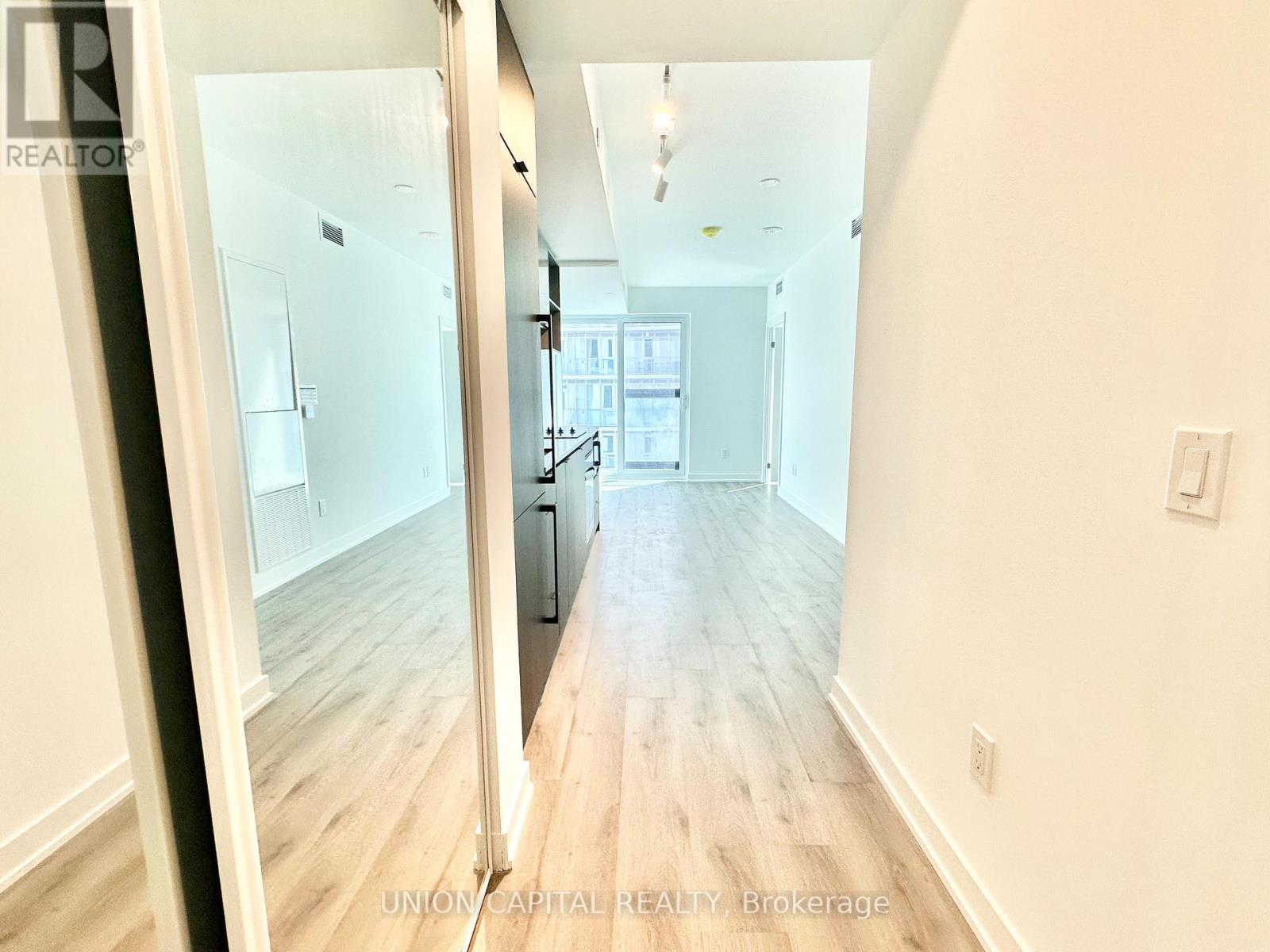 1110 - 252 Church Street, Toronto (Church-Yonge Corridor), Ontario  M5B 1Z2 - Photo 4 - C13073030