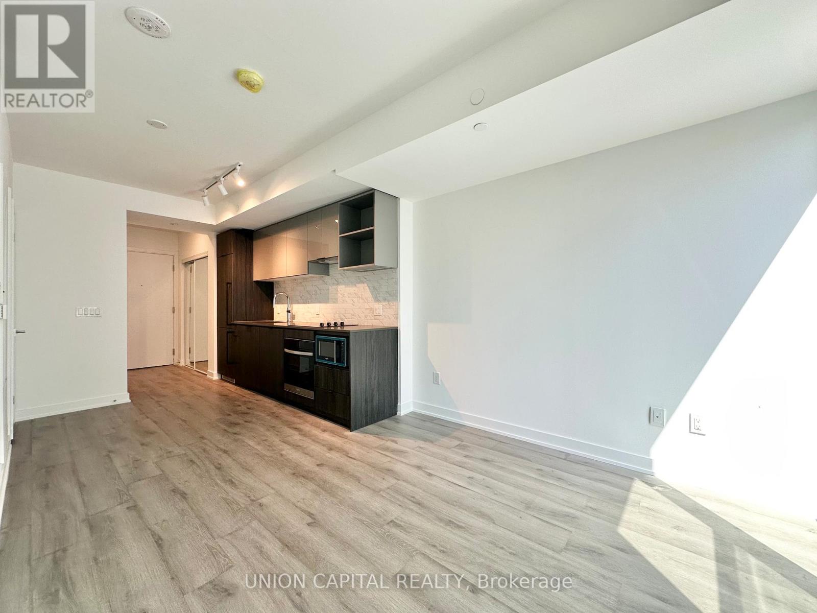 1110 - 252 Church Street, Toronto (Church-Yonge Corridor), Ontario  M5B 1Z2 - Photo 8 - C13073030