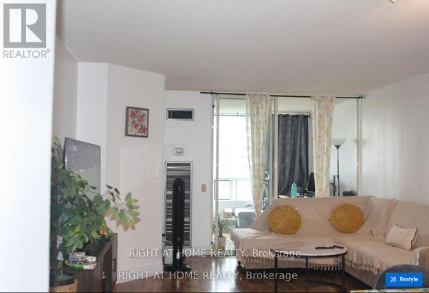 1104 - 7 BISHOP AVENUE, Toronto, Ontario