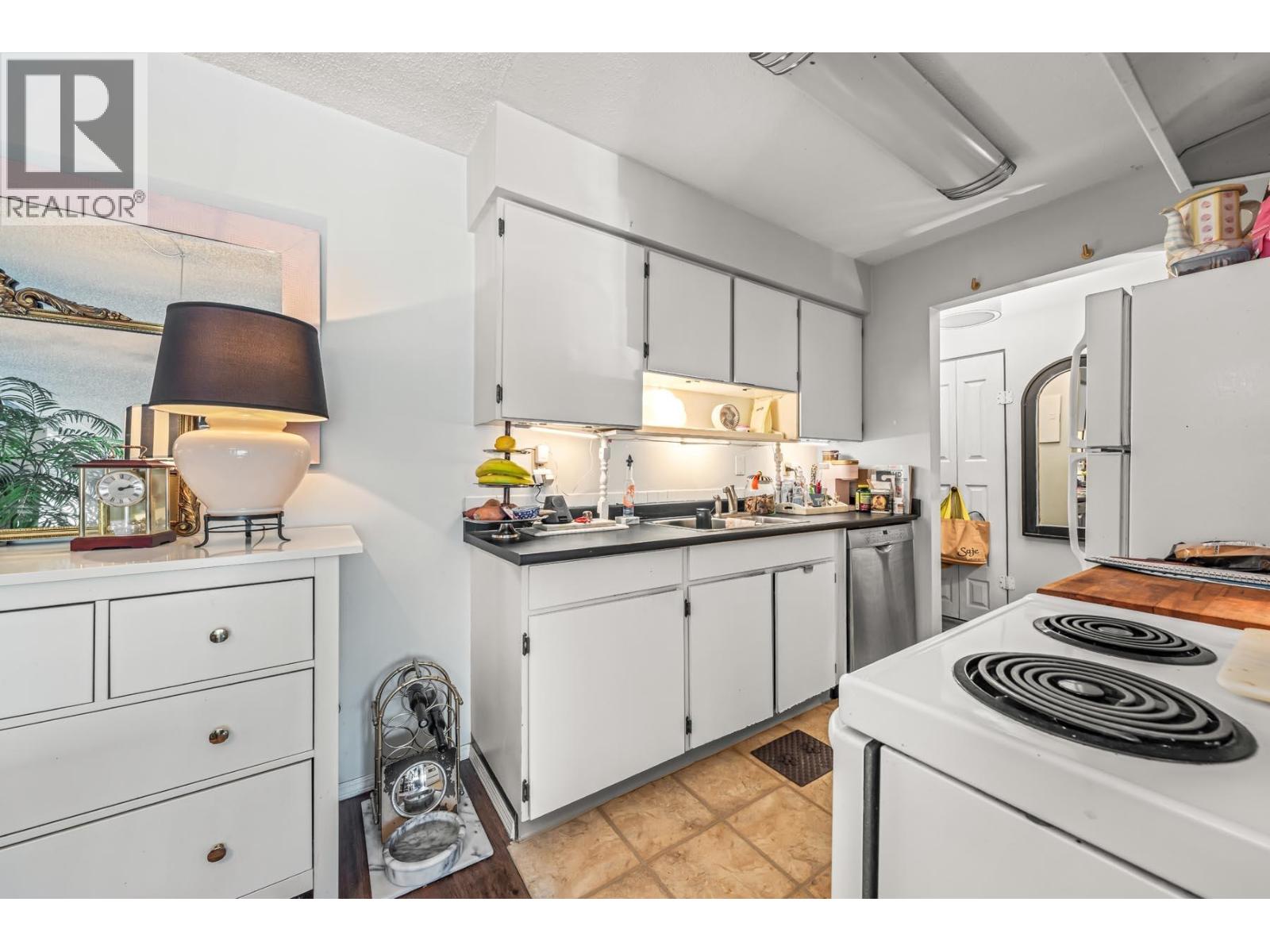 207 230 Mowat Street, New Westminster, British Columbia  V3M 4B2 - Photo 6 - R3118559