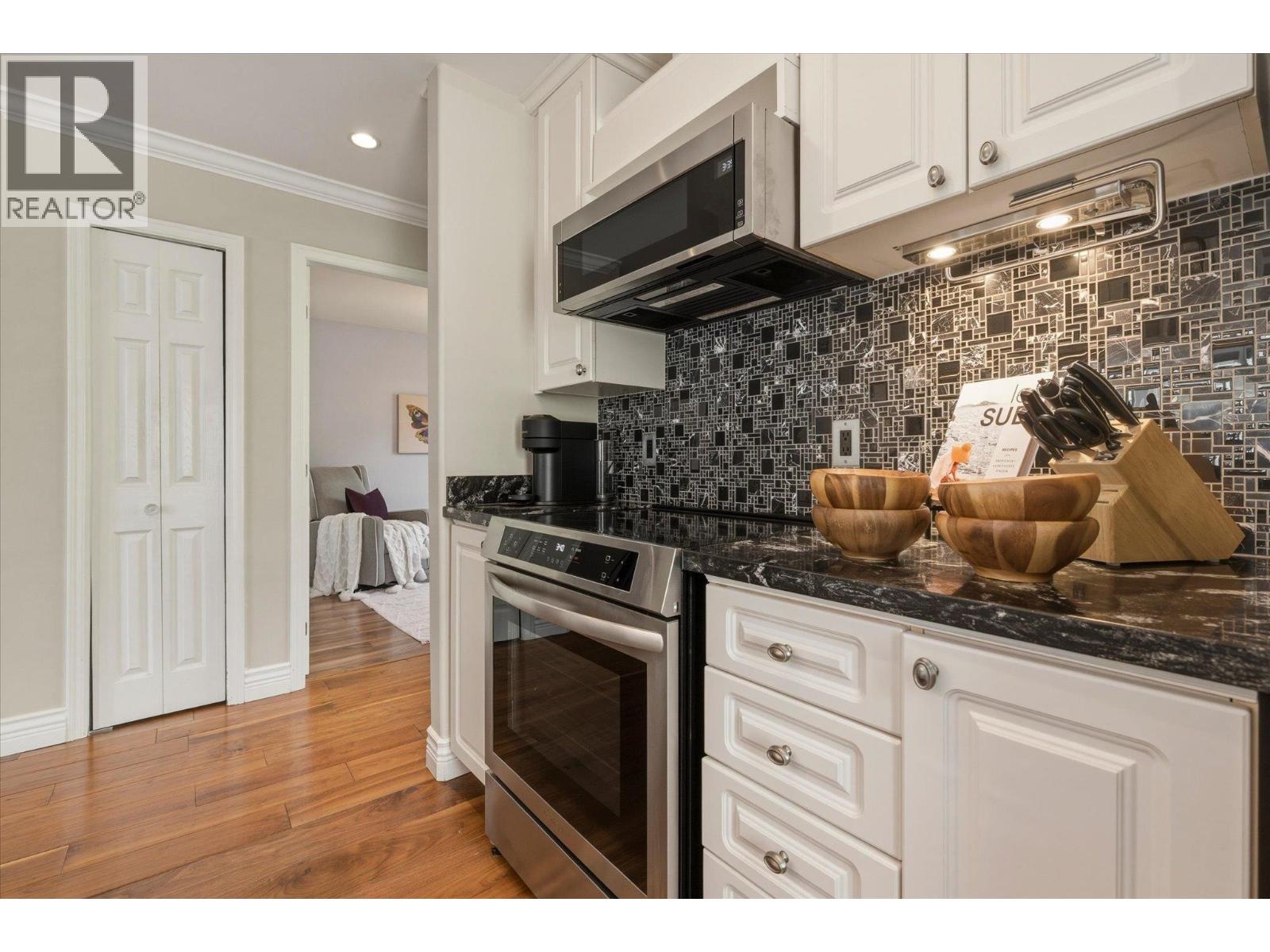 315 962 W 16th Avenue, Vancouver, British Columbia  V5Z 1T2 - Photo 6 - R3118581