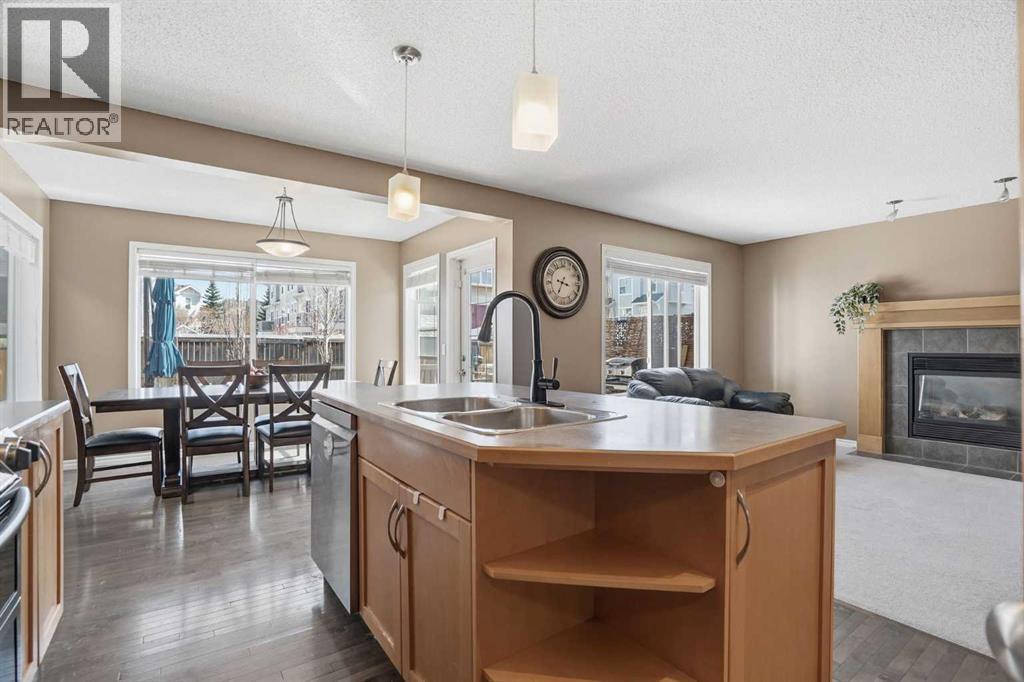202 New Brighton Manor Se, Calgary, Alberta  T2Z 4J4 - Photo 13 - A2306864