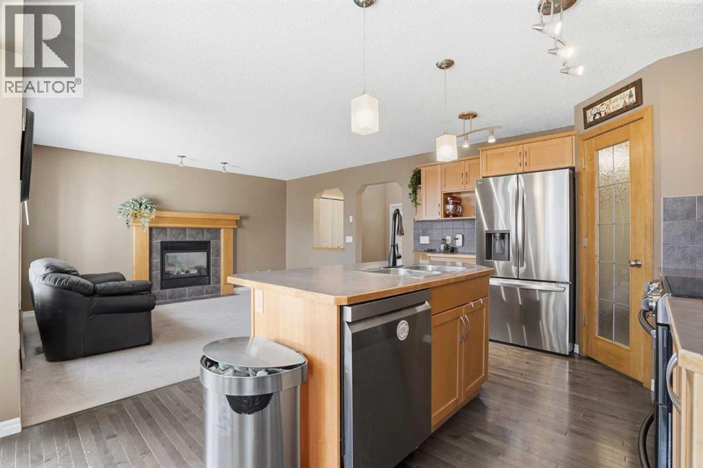 202 New Brighton Manor Se, Calgary, Alberta  T2Z 4J4 - Photo 8 - A2306864