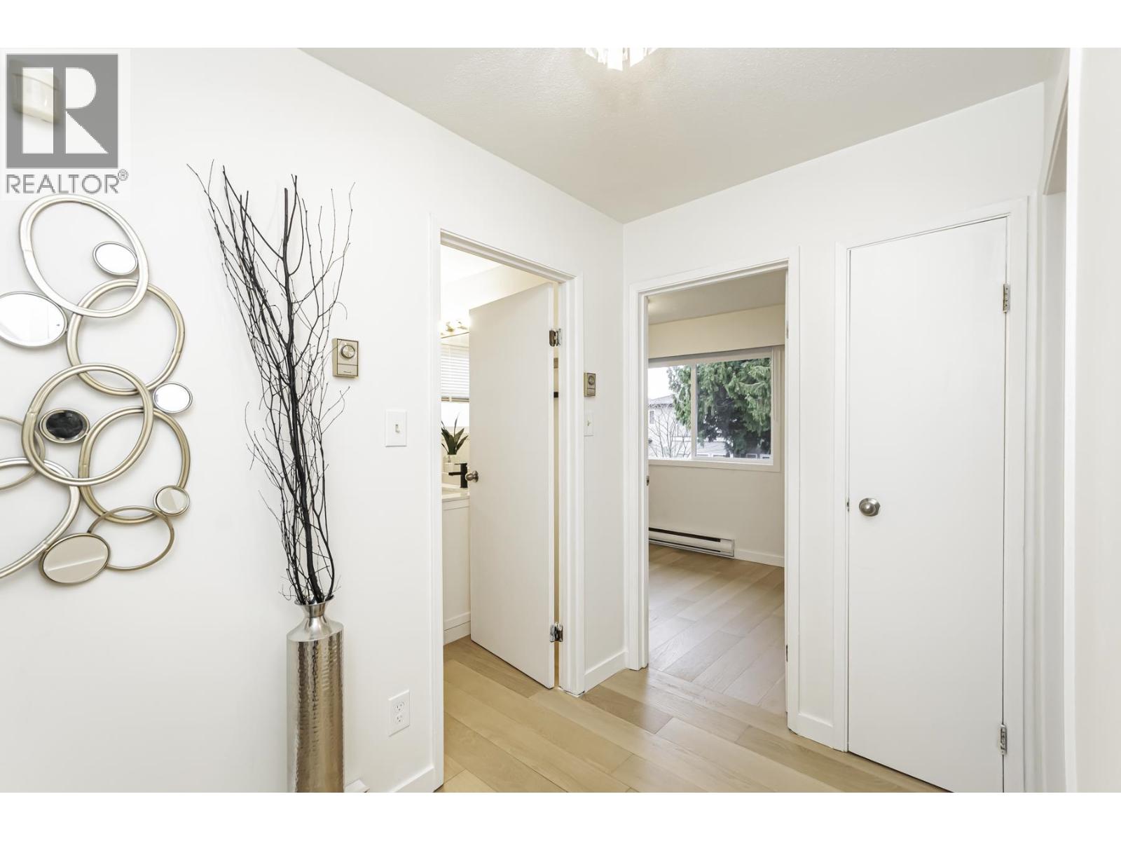 7111 Cavelier Court, Richmond, British Columbia  V7C 4J7 - Photo 17 - R3118570