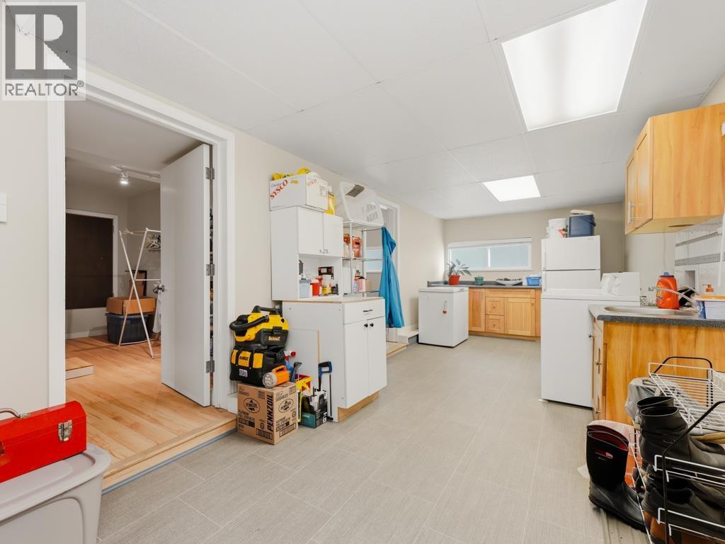 5987 Brantford Avenue, Burnaby, British Columbia  V5E 2R5 - Photo 30 - R3118579