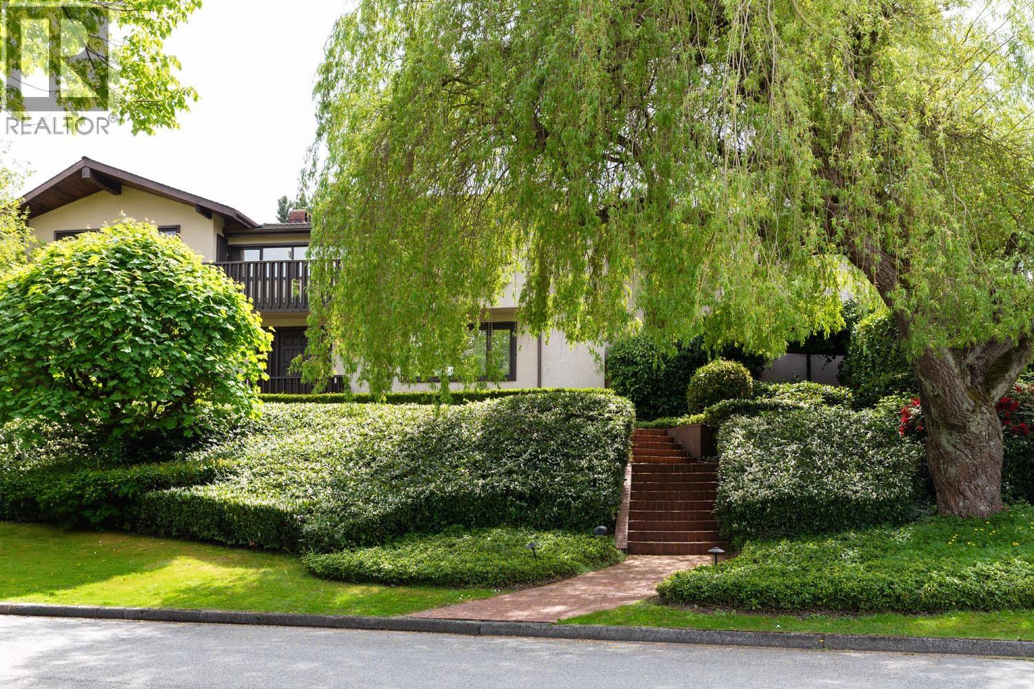 2296 W 32nd Avenue, Vancouver, British Columbia  V6L 2B2 - Photo 3 - R3118587