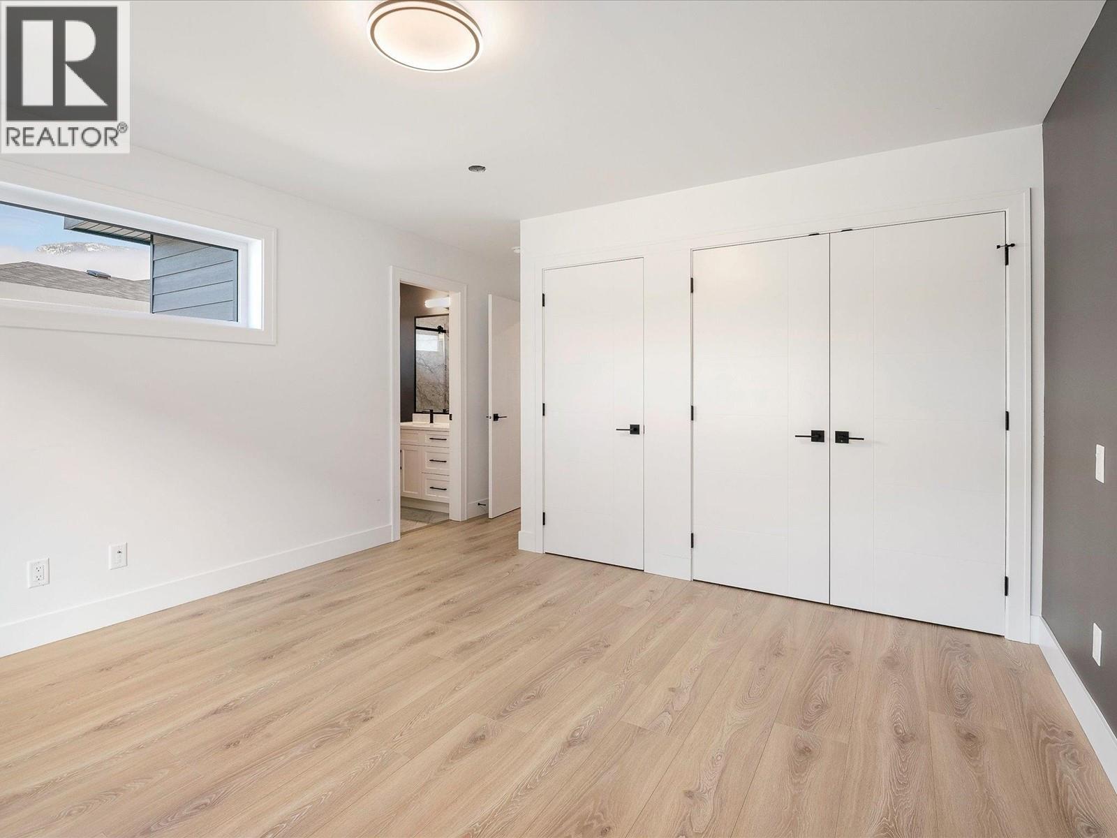 B 1003 Phare Crescent, Pemberton, British Columbia  V0N 2L1 - Photo 12 - R3118592