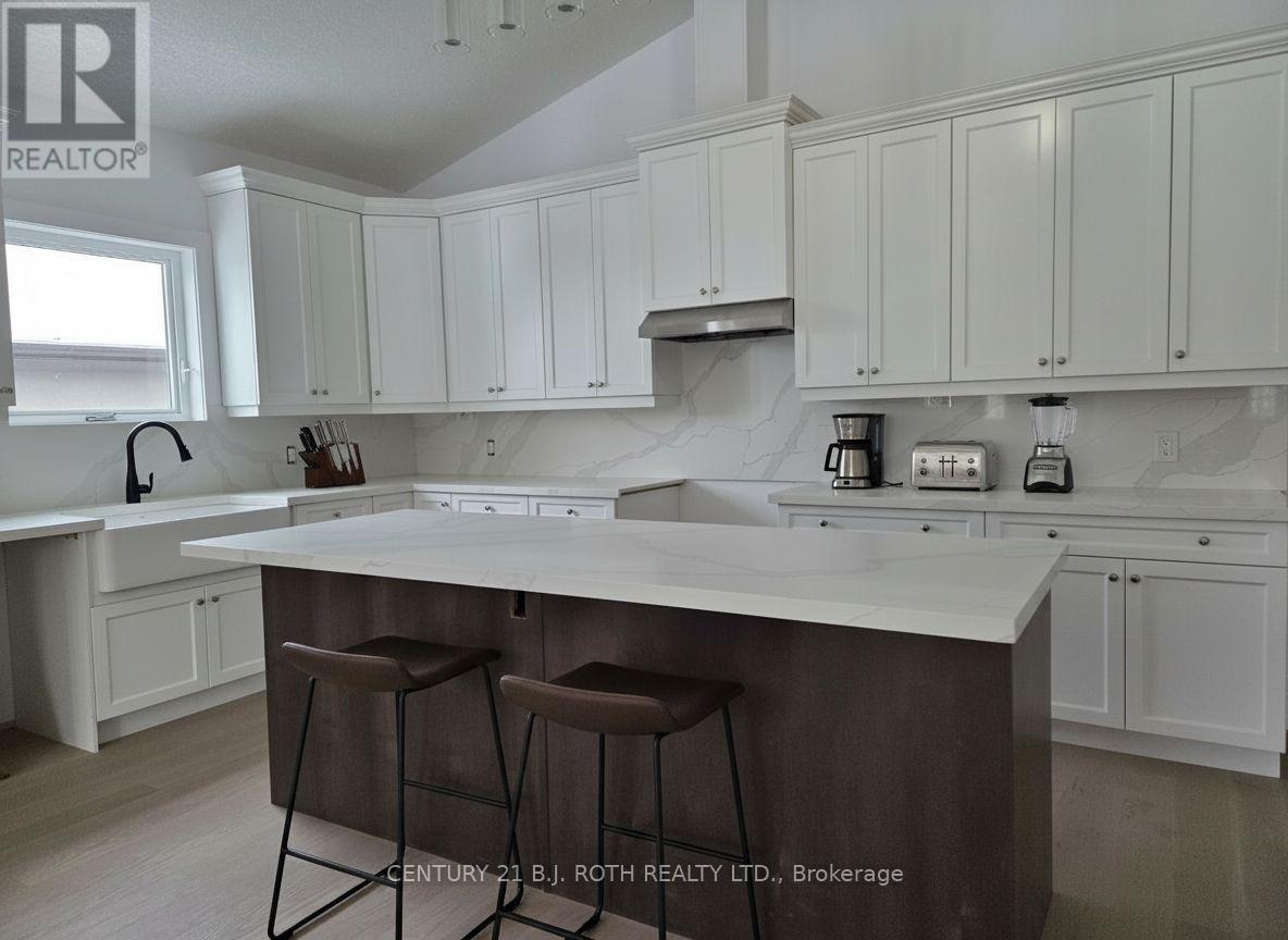 3191 Cove Avenue, Innisfil, Ontario  L9S 2K7 - Photo 8 - N13073050