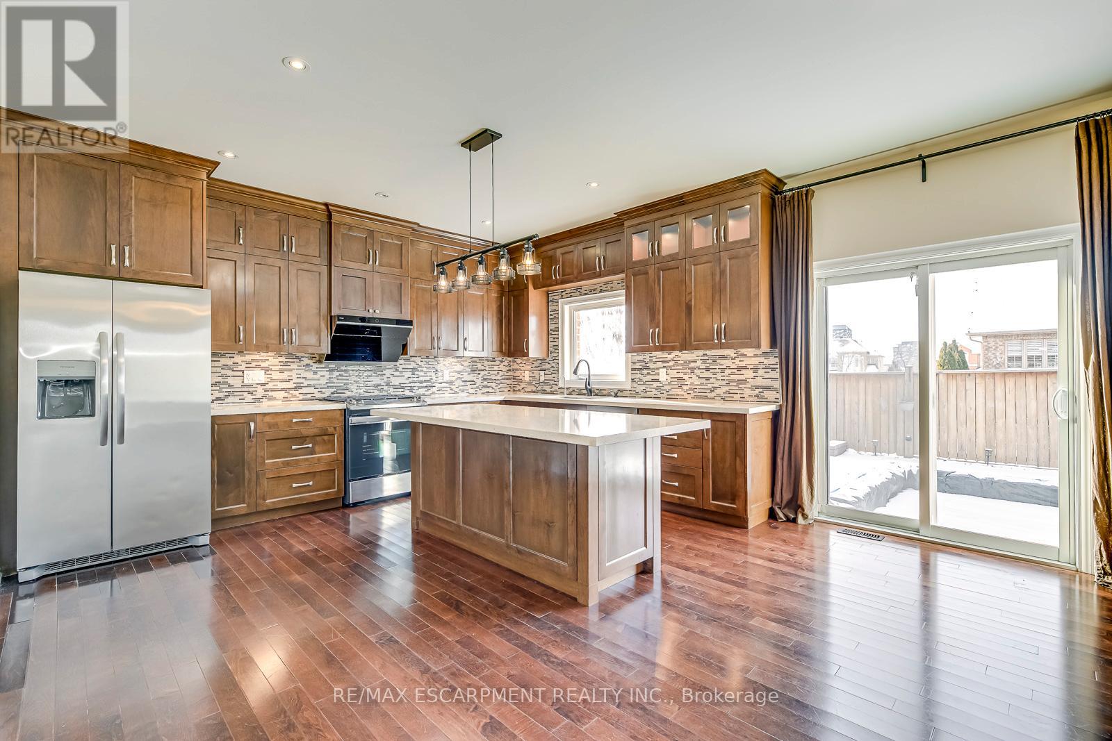 2492 Chaplin Road, Oakville, Ontario  L6H 0A4 - Photo 10 - W13073052