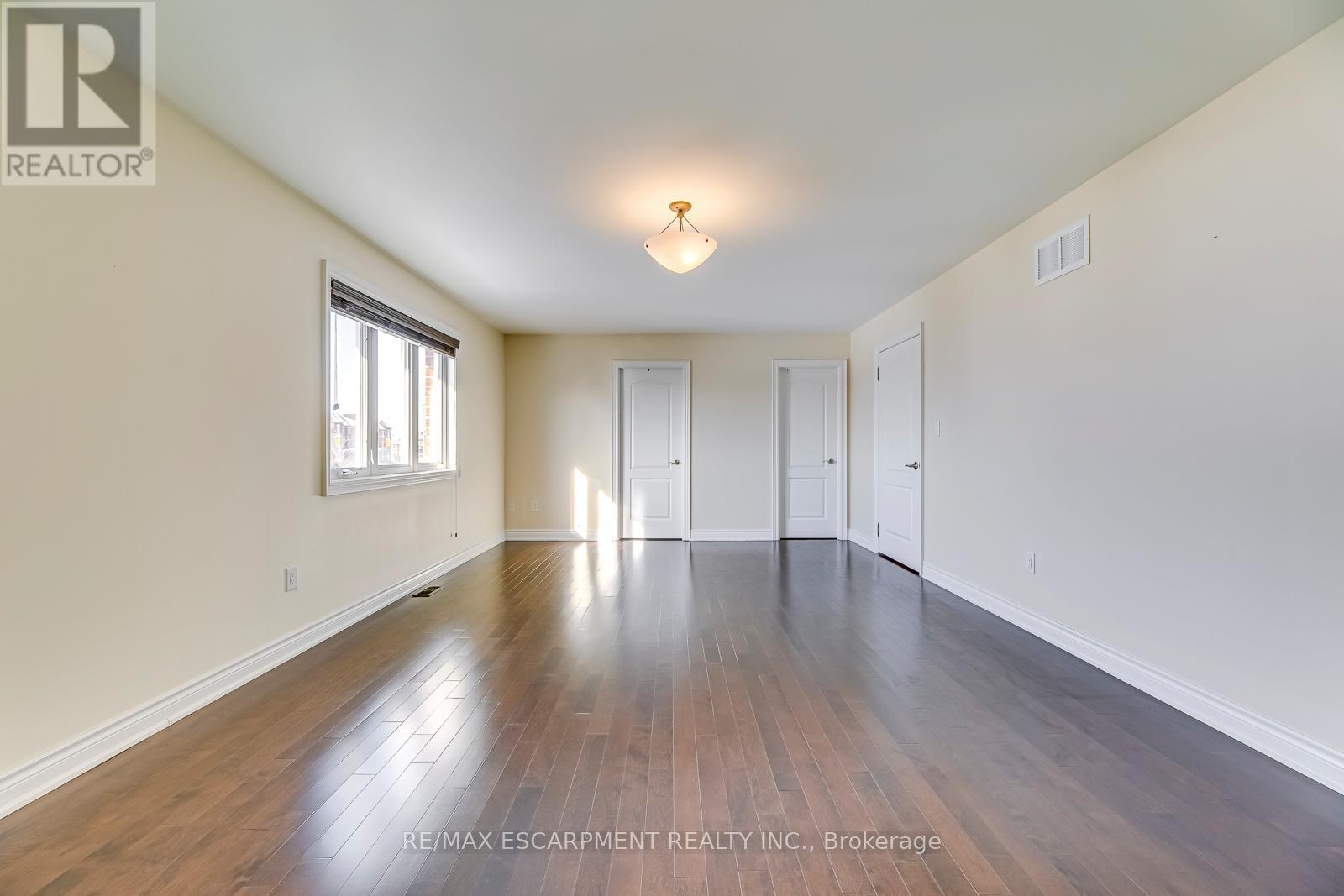 2492 Chaplin Road, Oakville, Ontario  L6H 0A4 - Photo 18 - W13073052