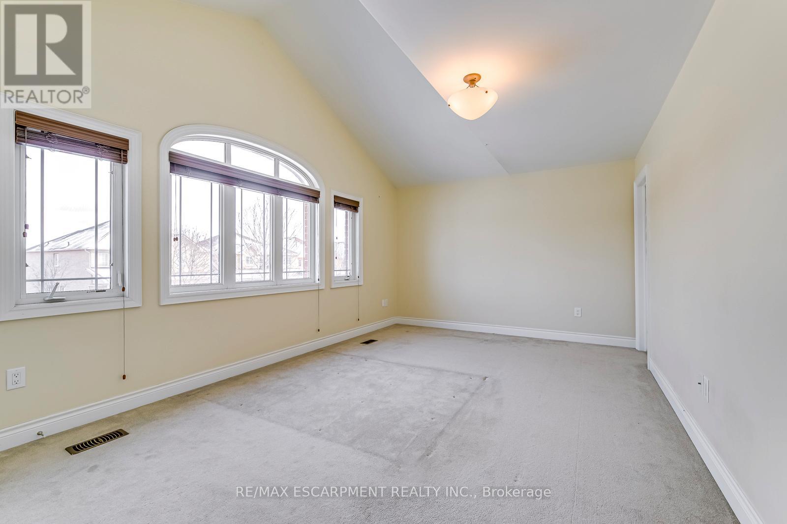 2492 Chaplin Road, Oakville, Ontario  L6H 0A4 - Photo 21 - W13073052
