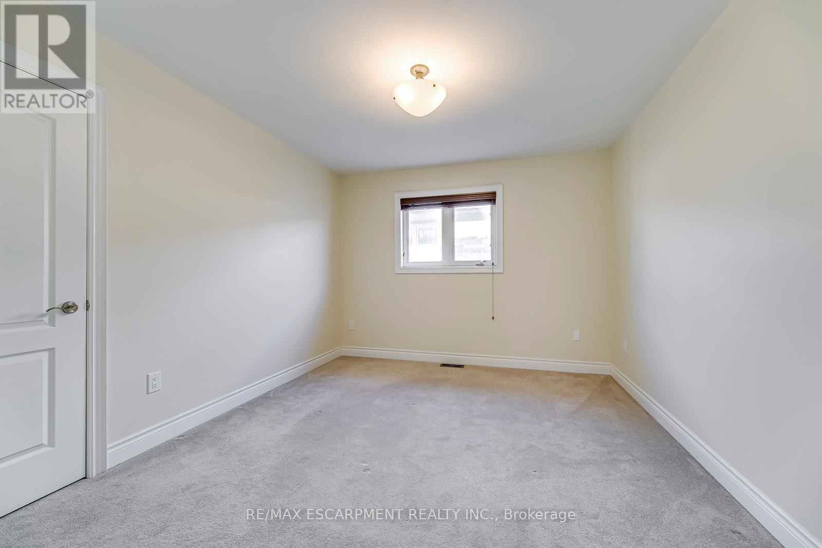 2492 Chaplin Road, Oakville, Ontario  L6H 0A4 - Photo 24 - W13073052