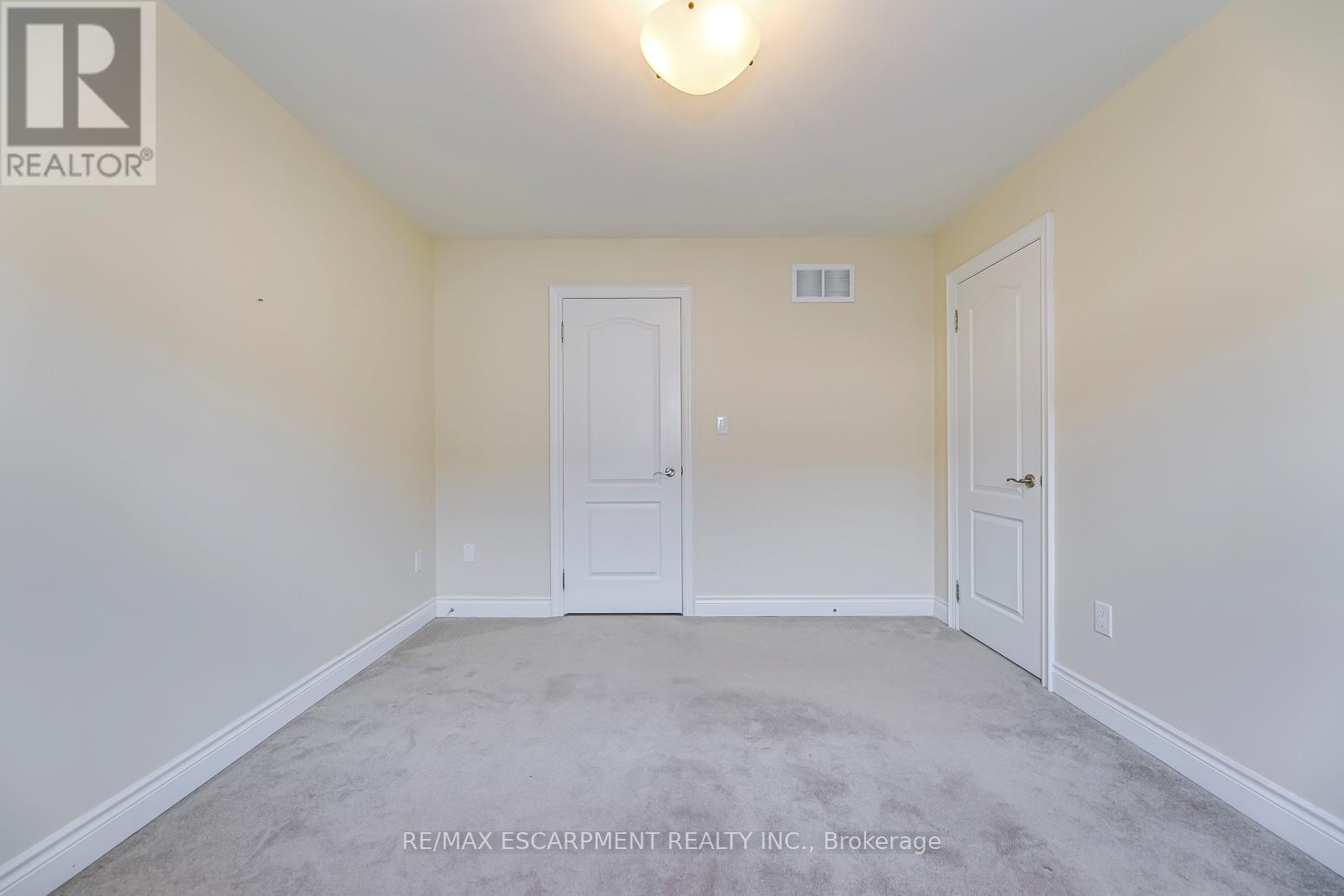 2492 Chaplin Road, Oakville, Ontario  L6H 0A4 - Photo 25 - W13073052