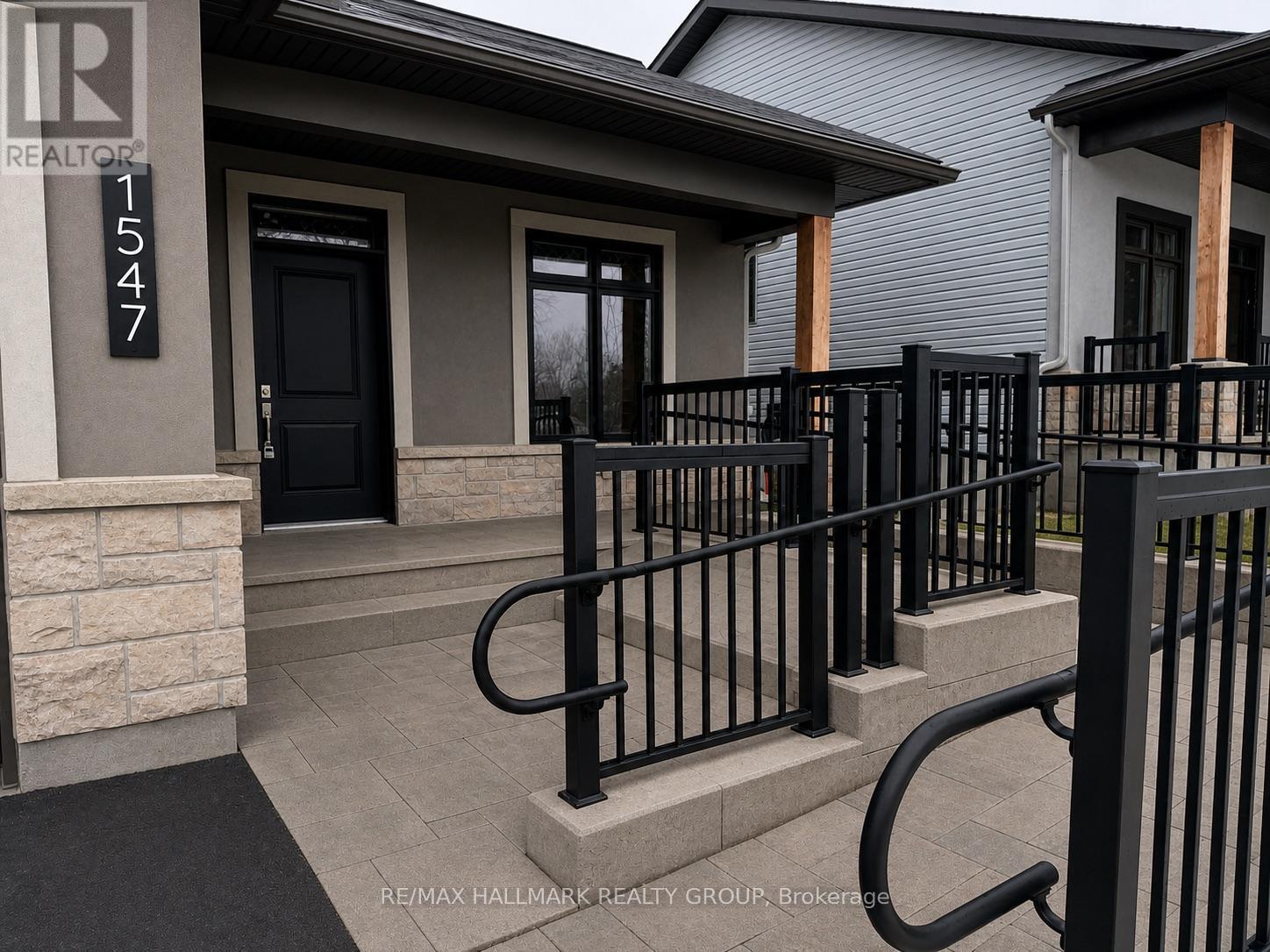 1547 Flanders Road, Brockville, Ontario  K6V 0A3 - Photo 2 - X12887098