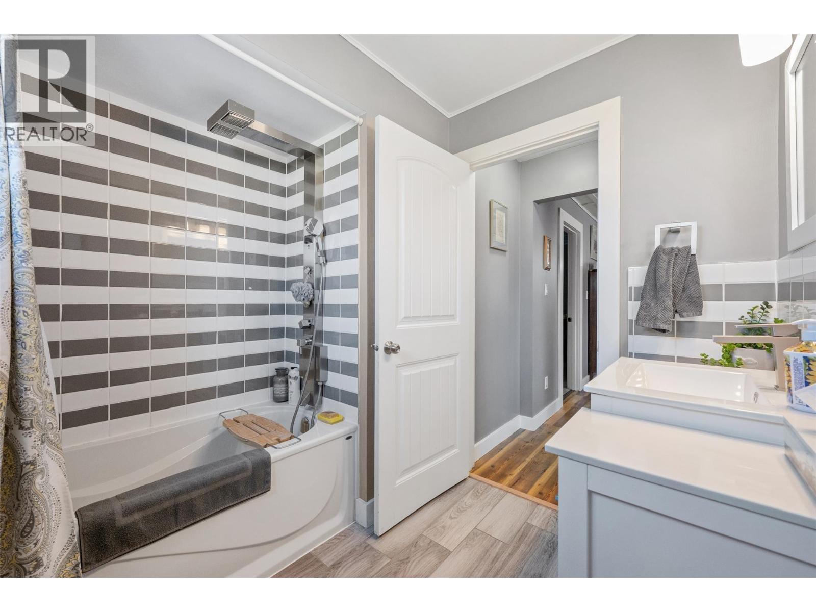 3 Quail Place, Osoyoos, British Columbia  V0H 1V1 - Photo 26 - 10385519