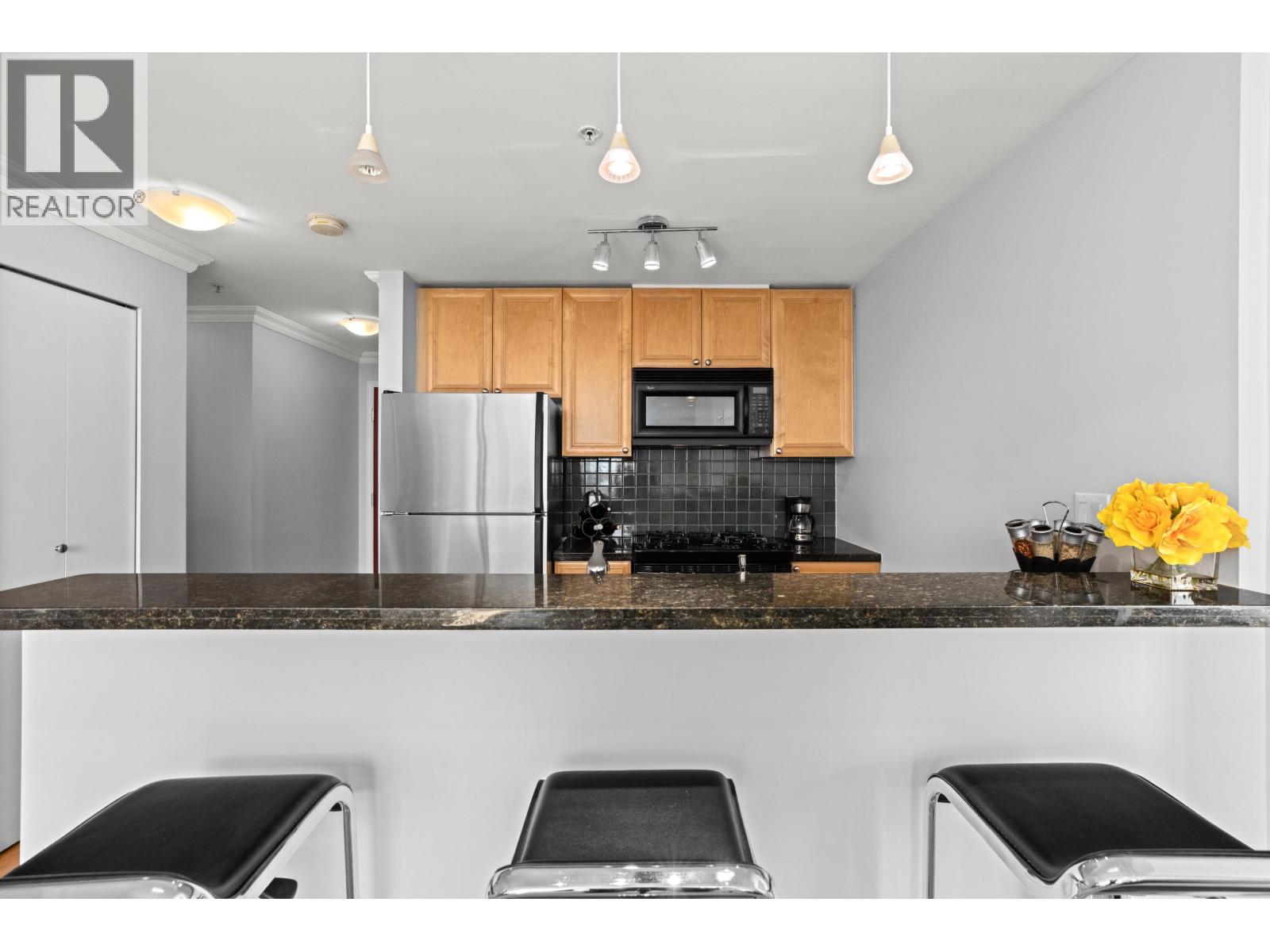 2505 928 Richards Street, Vancouver, British Columbia  V6B 3C1 - Photo 8 - R3116534