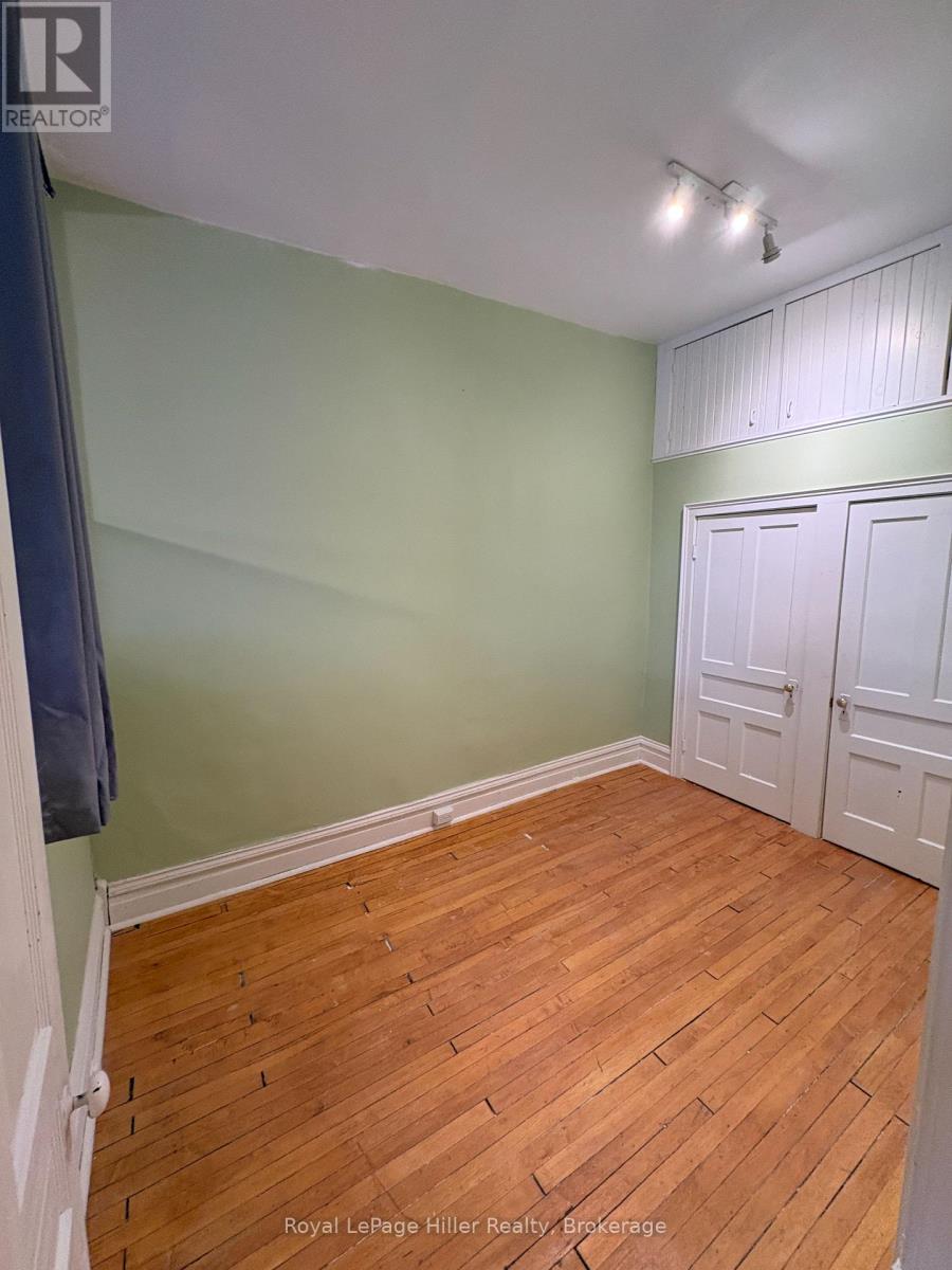 34 Ontario Street, Stratford, Ontario  N5A 3G8 - Photo 5 - X12501566