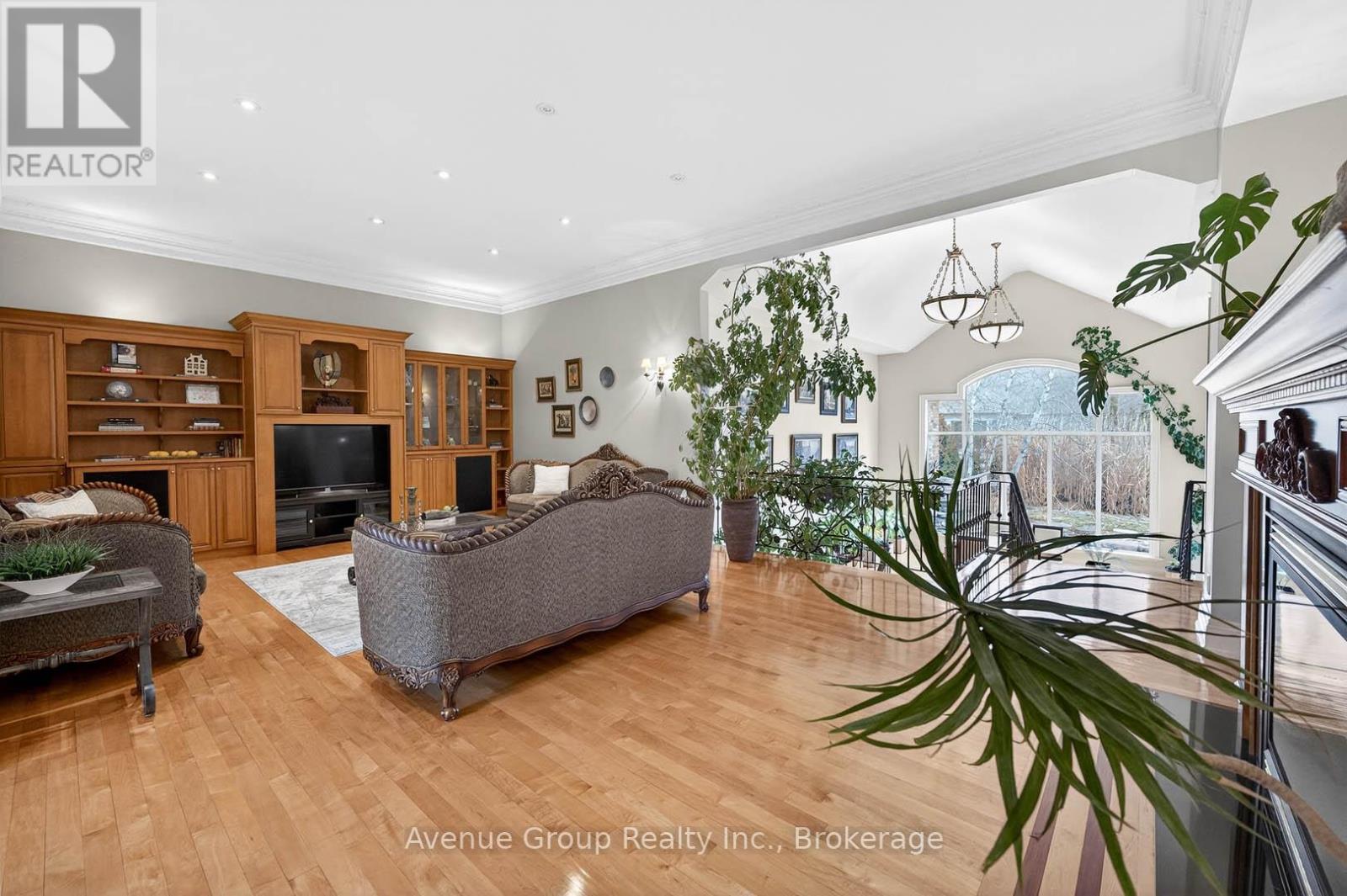 7 Longview Crescent, Vaughan, Ontario  L4H 1A7 - Photo 10 - N12922184