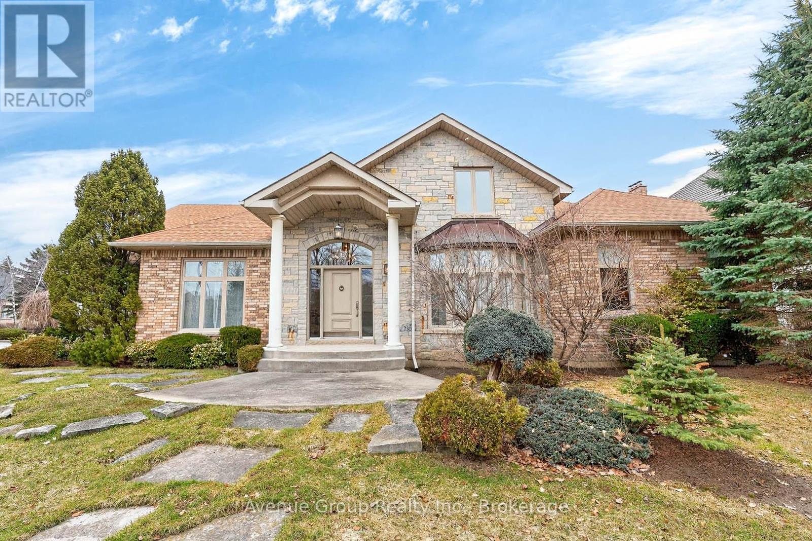 7 LONGVIEW CRESCENT, Vaughan, Ontario