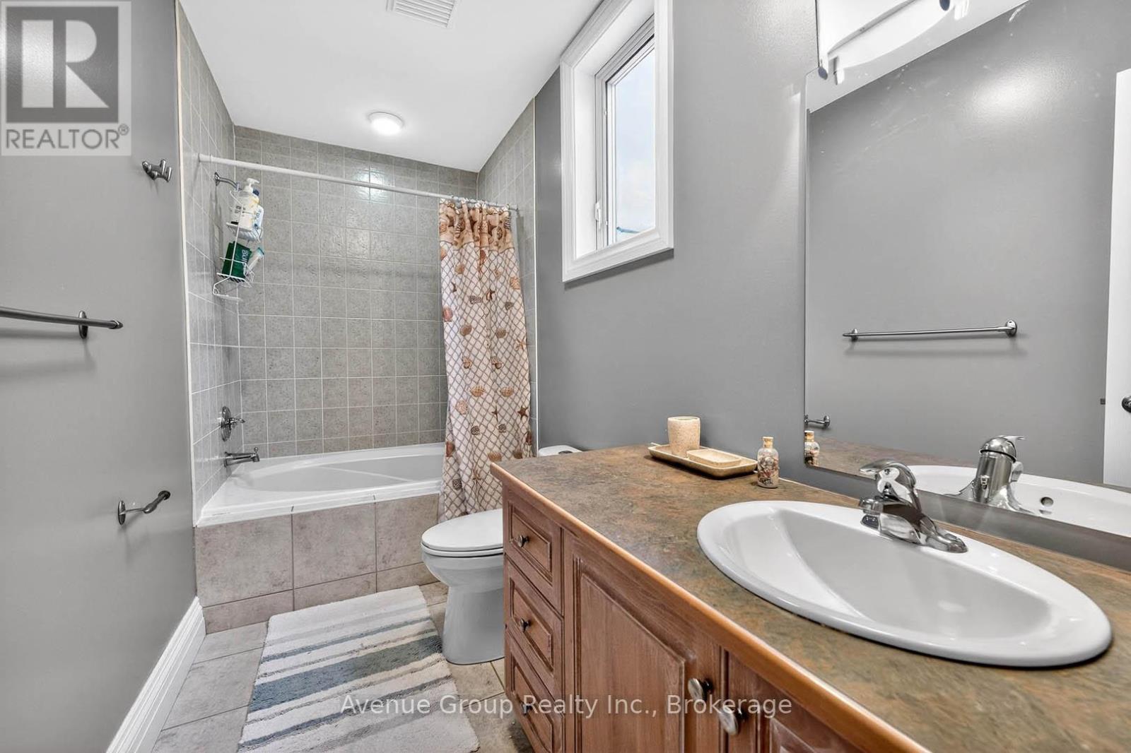 7 Longview Crescent, Vaughan, Ontario  L4H 1A7 - Photo 25 - N12922184