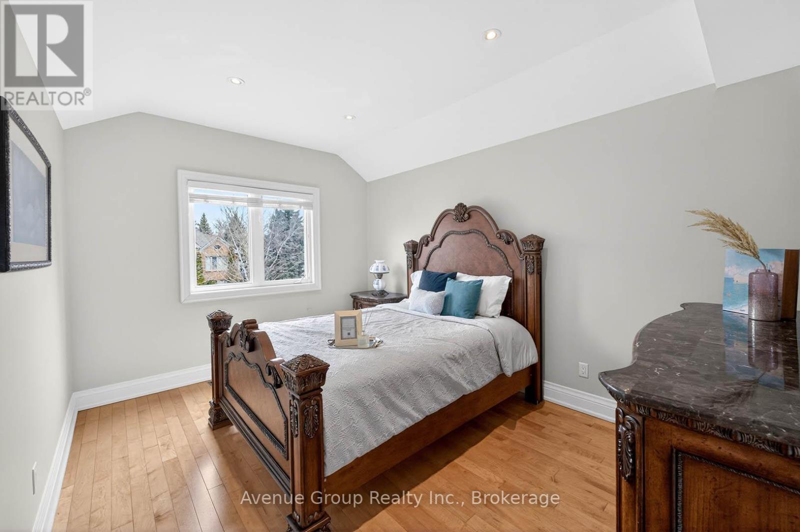 7 Longview Crescent, Vaughan, Ontario  L4H 1A7 - Photo 29 - N12922184
