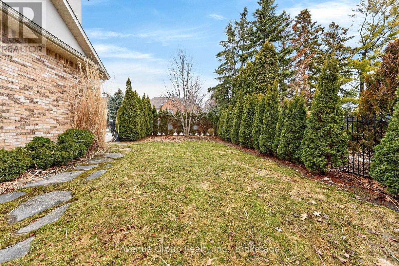 7 Longview Crescent, Vaughan, Ontario  L4H 1A7 - Photo 43 - N12922184