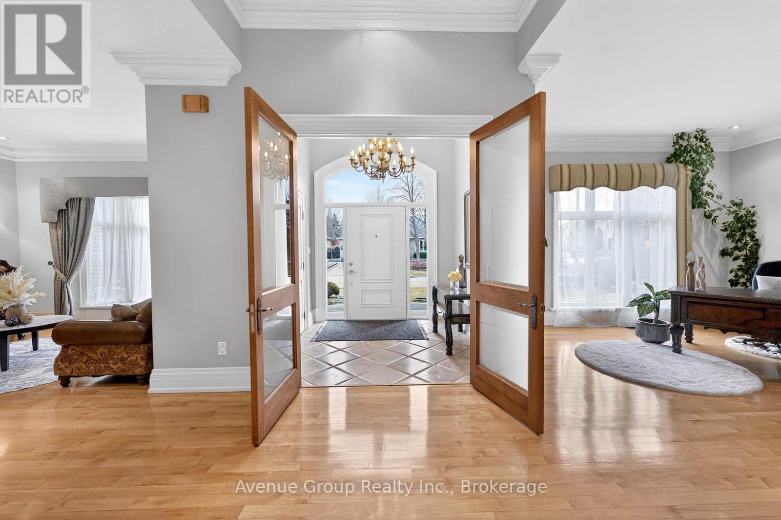 7 Longview Crescent, Vaughan, Ontario  L4H 1A7 - Photo 6 - N12922184