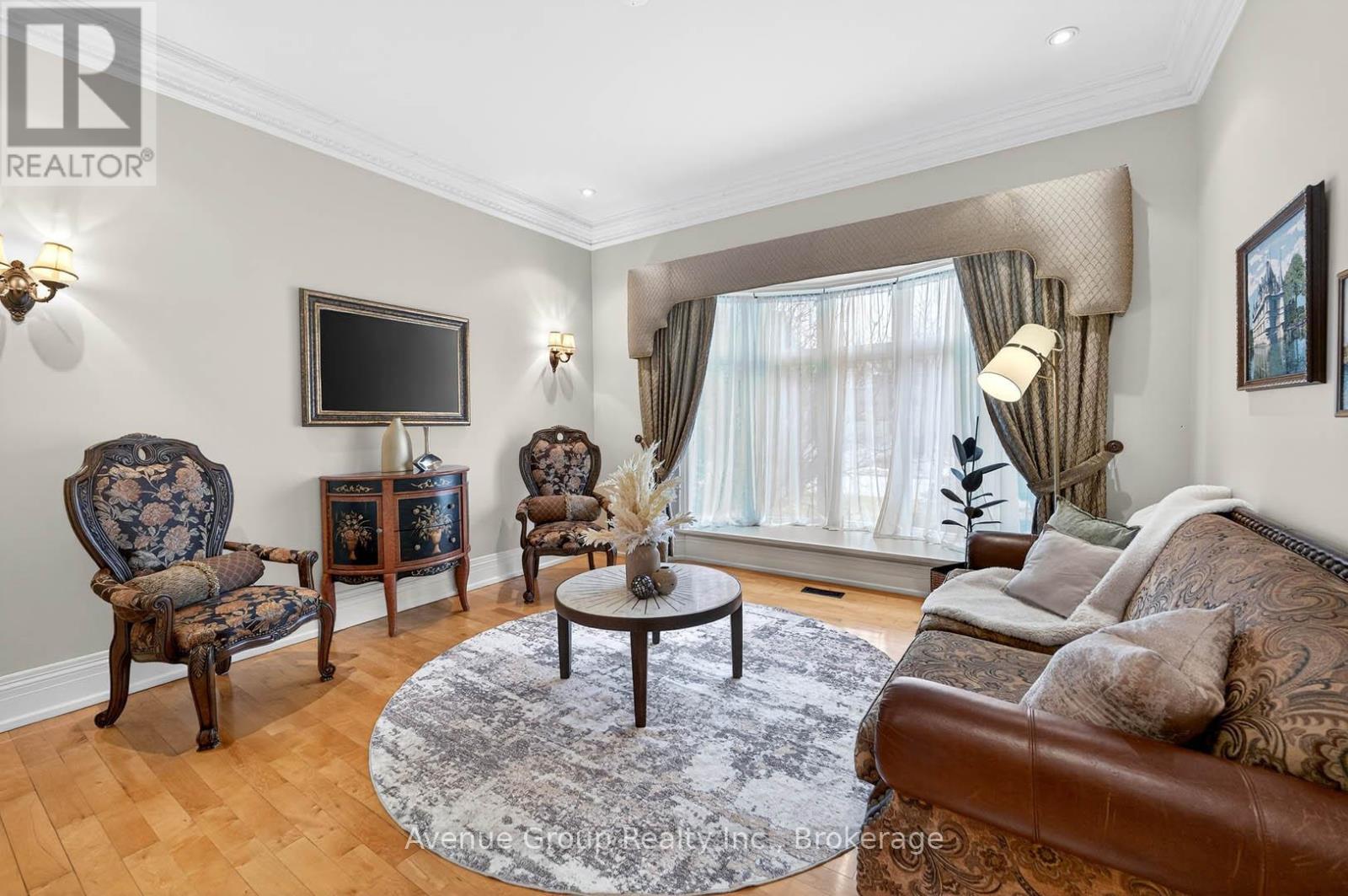 7 Longview Crescent, Vaughan, Ontario  L4H 1A7 - Photo 8 - N12922184