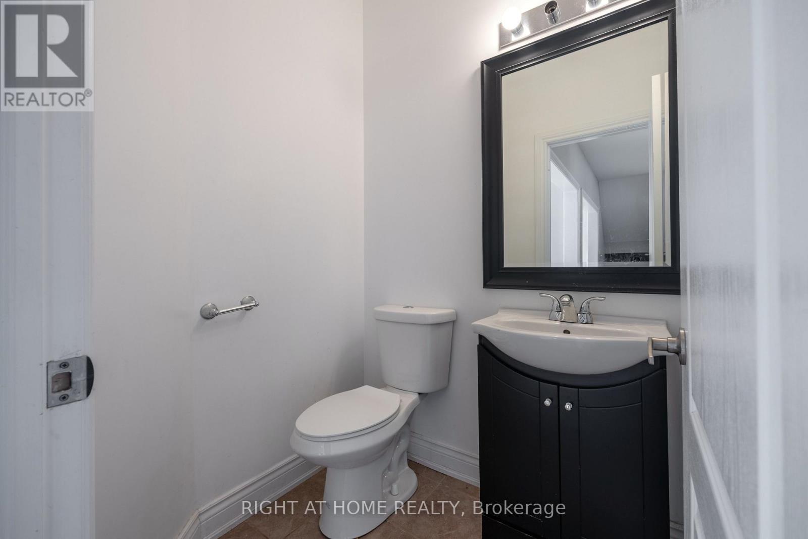 1215 Lowrie Street, Innisfil, Ontario  L9S 0E5 - Photo 19 - N13054348