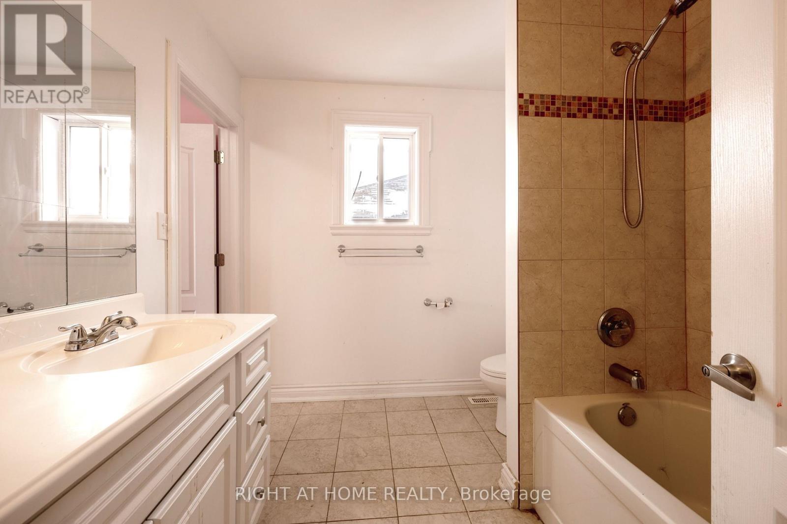 1215 Lowrie Street, Innisfil, Ontario  L9S 0E5 - Photo 26 - N13054348