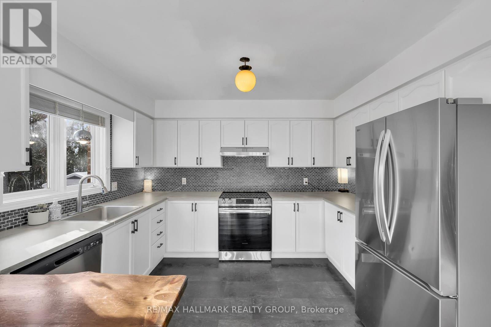 10 Frederick Street, Lansdowne Village, Ontario  K0E 1L0 - Photo 10 - X12610658