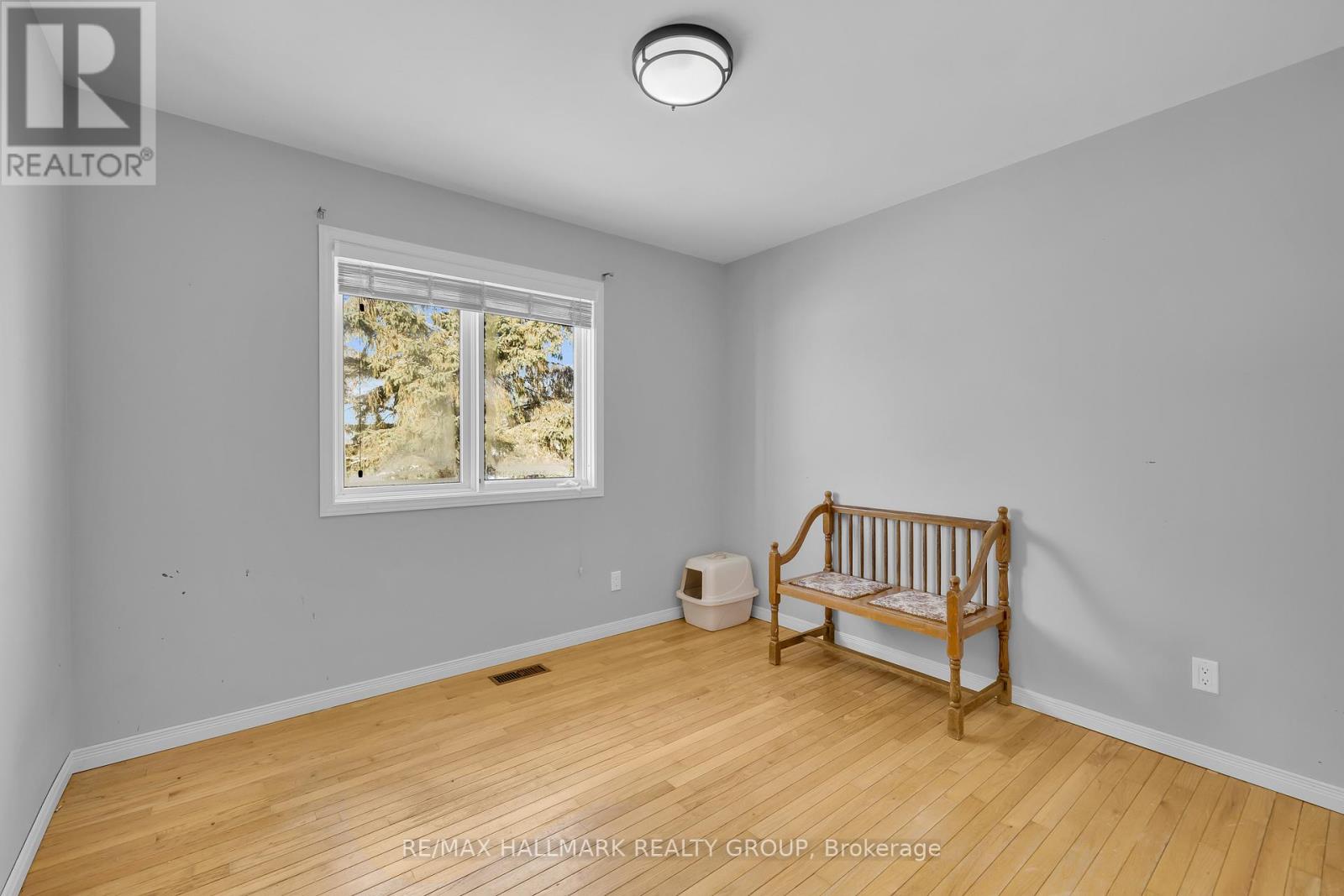 10 Frederick Street, Lansdowne Village, Ontario  K0E 1L0 - Photo 21 - X12610658