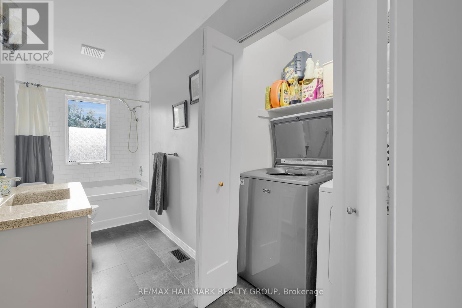 10 Frederick Street, Lansdowne Village, Ontario  K0E 1L0 - Photo 26 - X12610658