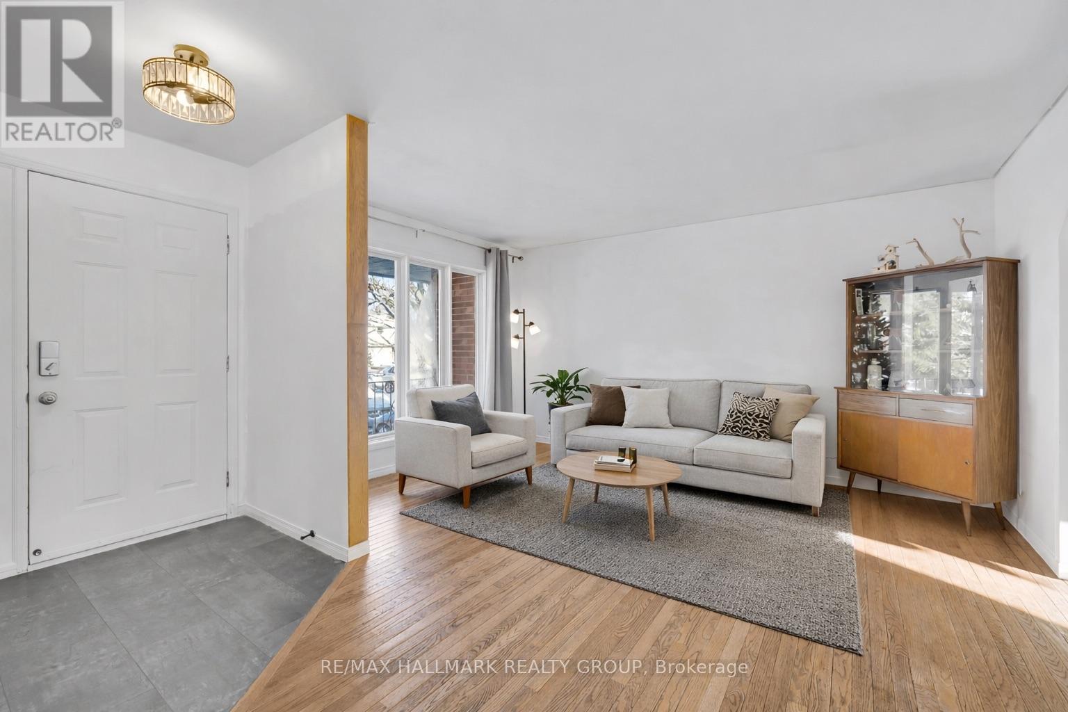 10 Frederick Street, Lansdowne Village, Ontario  K0E 1L0 - Photo 4 - X12610658