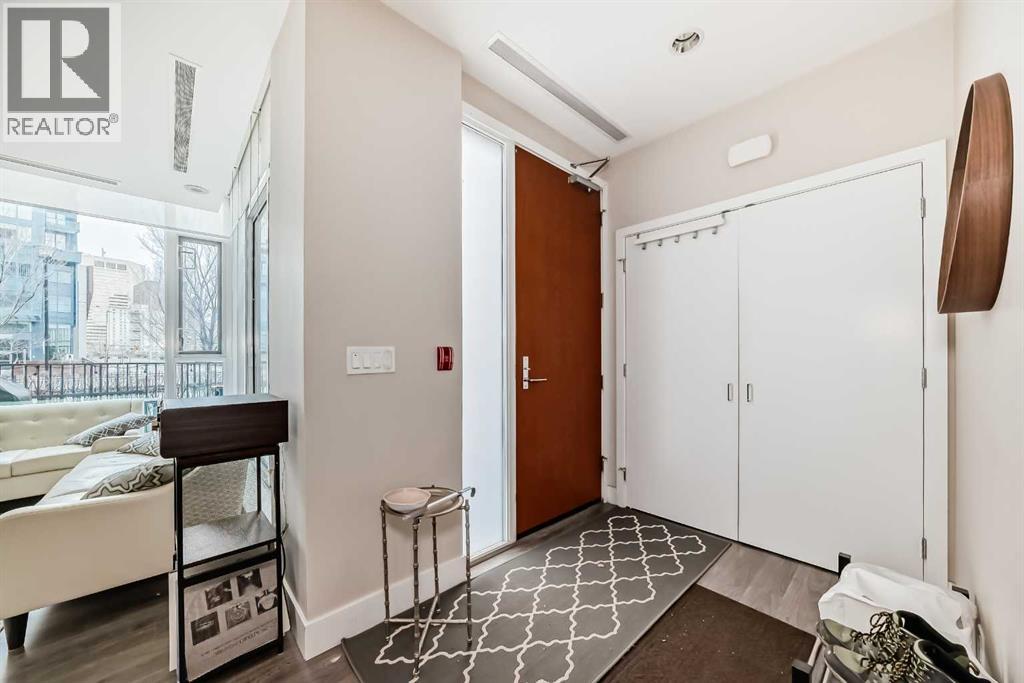 554 Riverfront Lane SE, Calgary, Alberta  T2G 1K1 - Photo 3 - A2305166