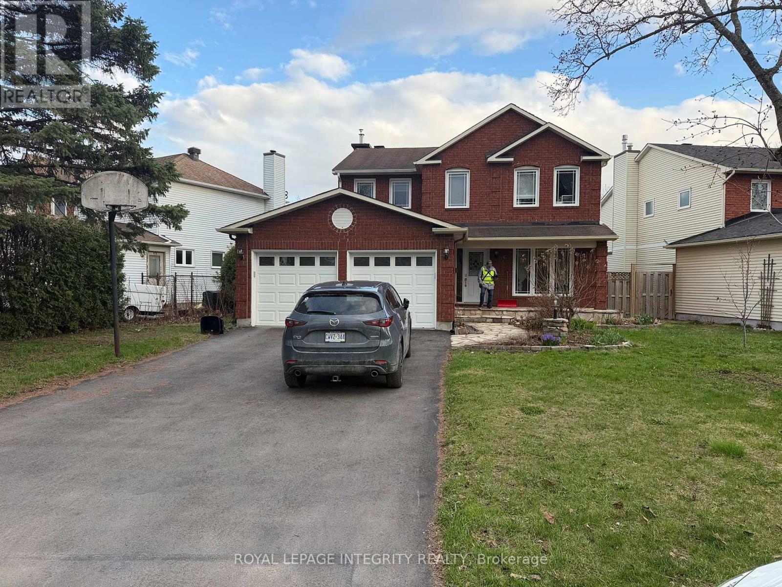 63 TOPLEY CRESCENT, Ottawa, Ontario