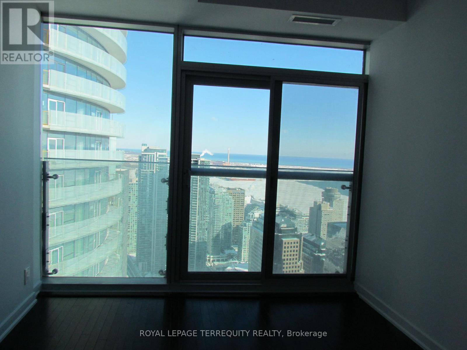5310 - 12 York Street, Toronto (Waterfront Communities), Ontario  M5J 0A9 - Photo 6 - C13073100