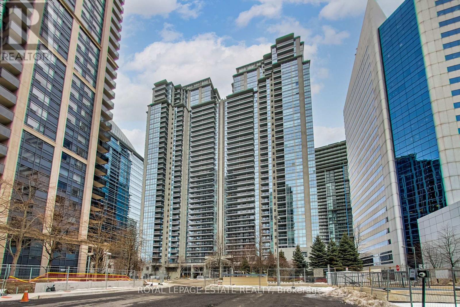 808 - 4978 Yonge Street, Toronto (Lansing-Westgate), Ontario  M2N 7G8 - Photo 2 - C13073134