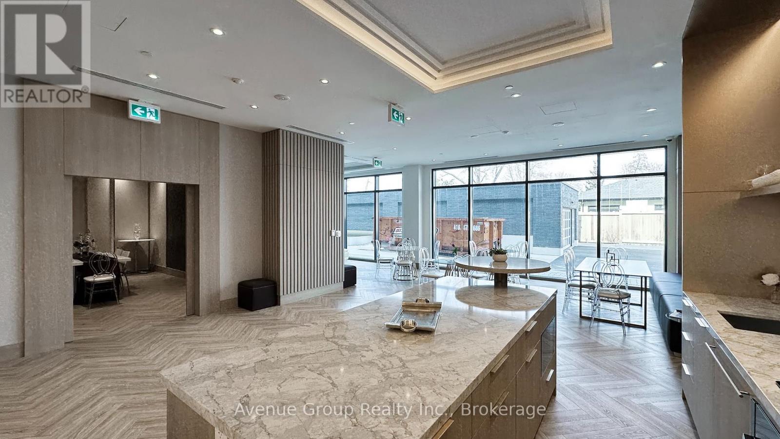 317 - 700 Sheppard Avenue W, Toronto (Bathurst Manor), Ontario  M3H 0G5 - Photo 11 - C13073144