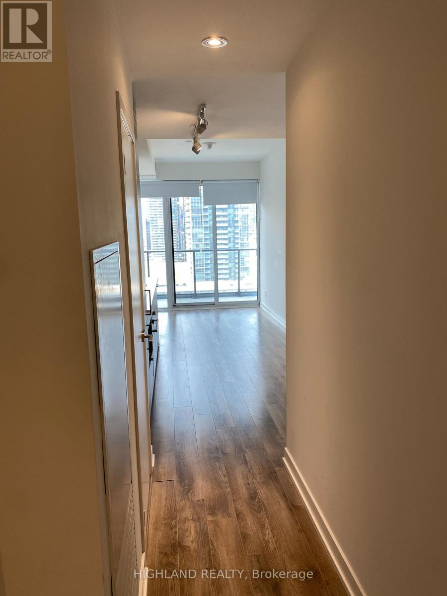 2816 - 20 Edward Street, Toronto (Bay Street Corridor), Ontario  M5G 1C9 - Photo 6 - C13073154