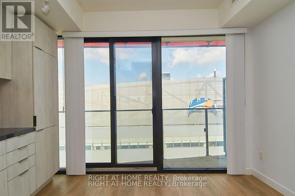 2406 - 215 Queen Street W, Toronto (Waterfront Communities), Ontario  M5V 0P5 - Photo 13 - C13073174