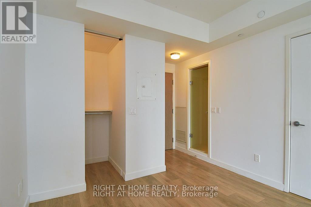 2406 - 215 Queen Street W, Toronto (Waterfront Communities), Ontario  M5V 0P5 - Photo 7 - C13073174